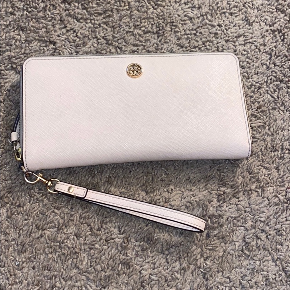 Tory bruch wallet